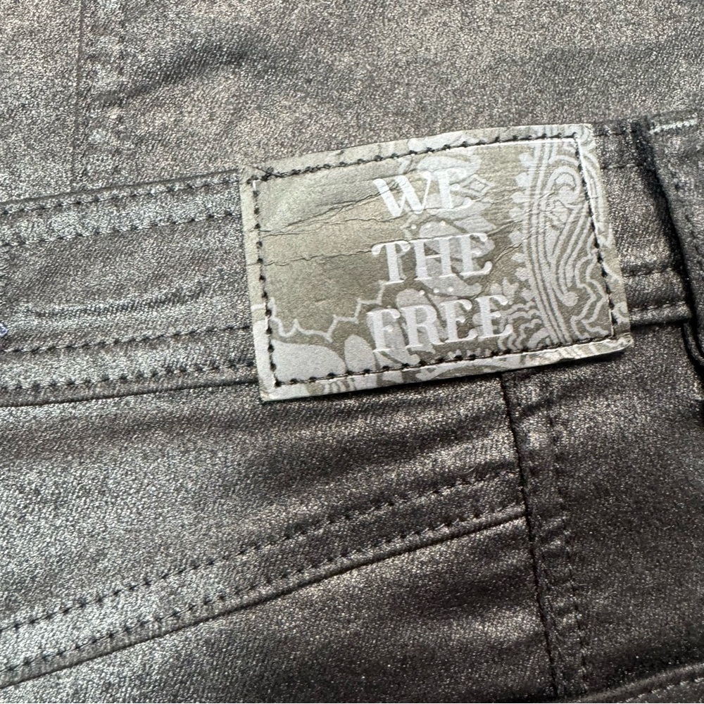 NWT New Free People We The Free Xena Slim Straight Coated Black Jeans Size 27 - Picture 10 of 10